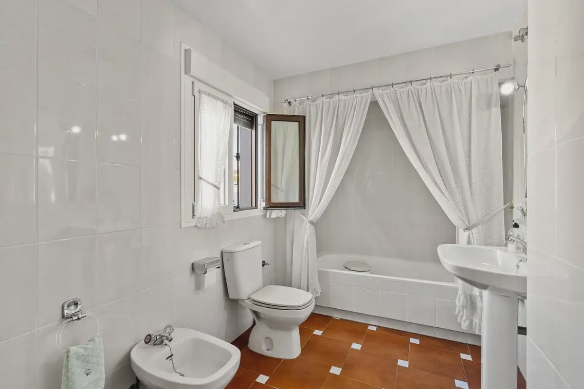 5 slaapkamer Villa te koop in Benalmadena met zwembad garage - € 1.100.000 (Ref: 9760088)