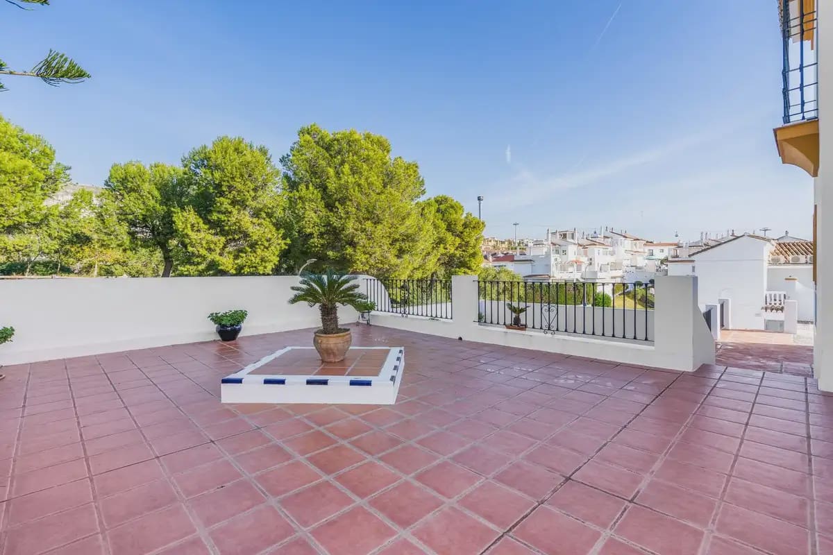5 slaapkamer Villa te koop in Benalmadena met zwembad garage - € 1.100.000 (Ref: 9760088)