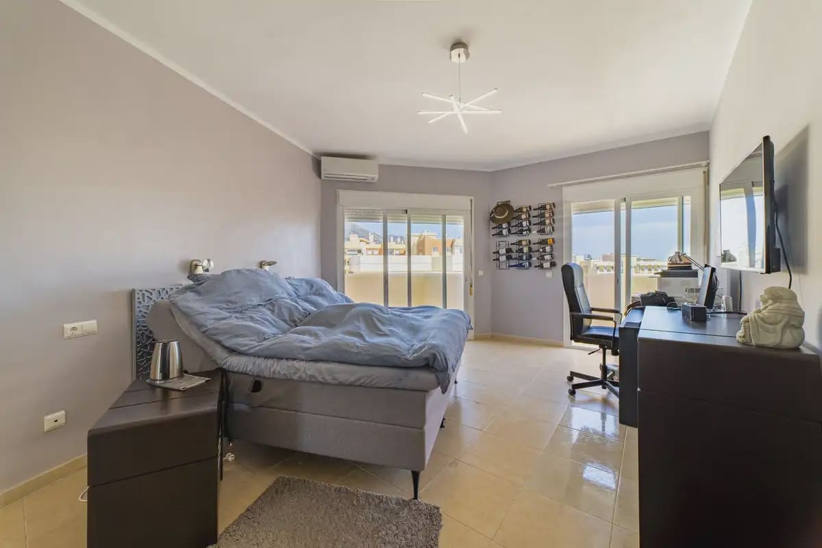 4 slaapkamer Huis te koop in Fuengirola met zwembad garage - € 599.000 (Ref: 9761549)