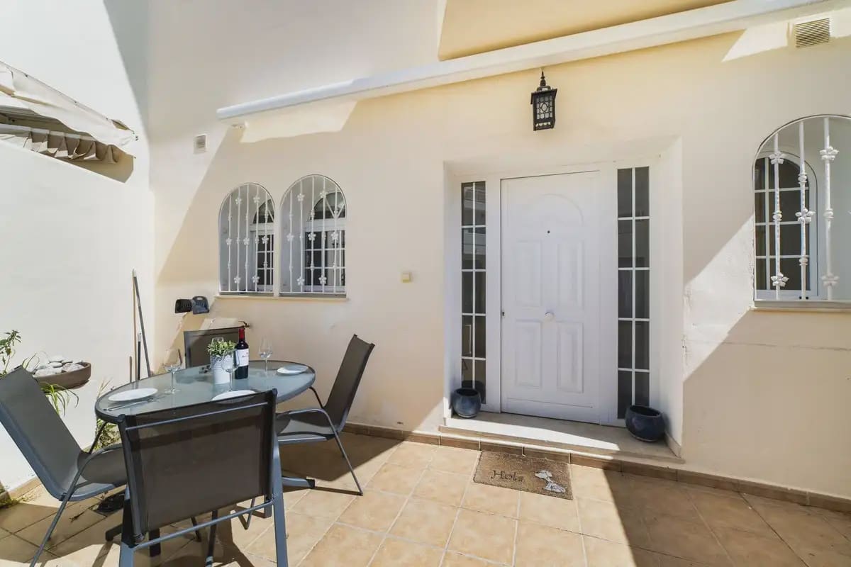 4 slaapkamer Huis te koop in Fuengirola met zwembad garage - € 599.000 (Ref: 9761549)