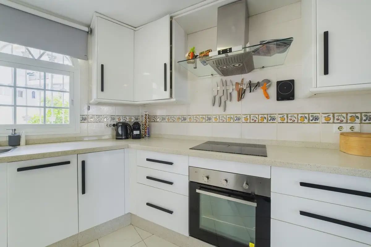 4 slaapkamer Huis te koop in Fuengirola met zwembad garage - € 599.000 (Ref: 9761549)