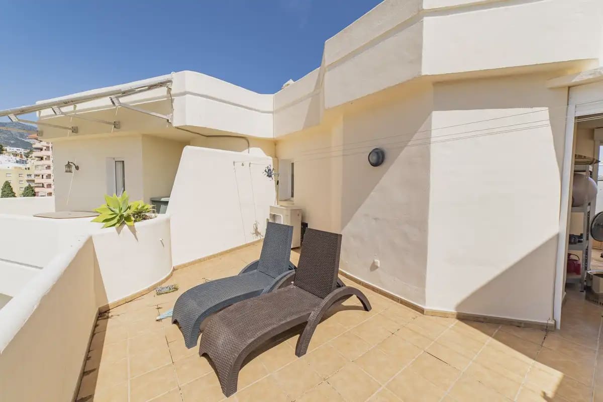 4 slaapkamer Huis te koop in Fuengirola met zwembad garage - € 599.000 (Ref: 9761549)