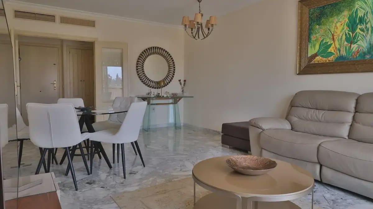 2 soverom Leilighet til salgs i Mijas med svømmebasseng garasje - € 450 000 (Ref: 9770104)