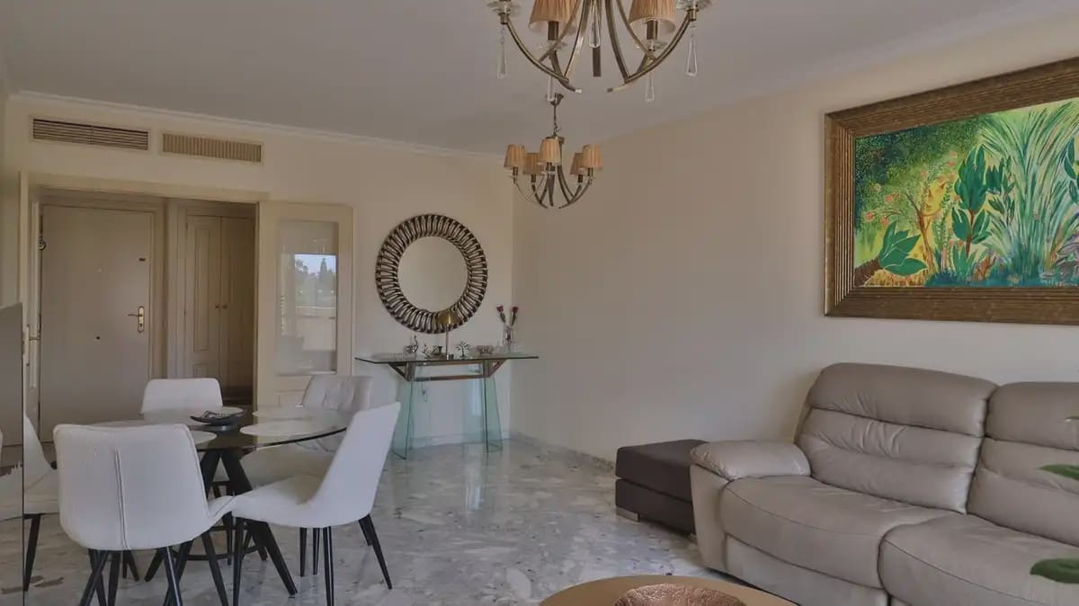 2 soverom Leilighet til salgs i Mijas med svømmebasseng garasje - € 450 000 (Ref: 9770104)