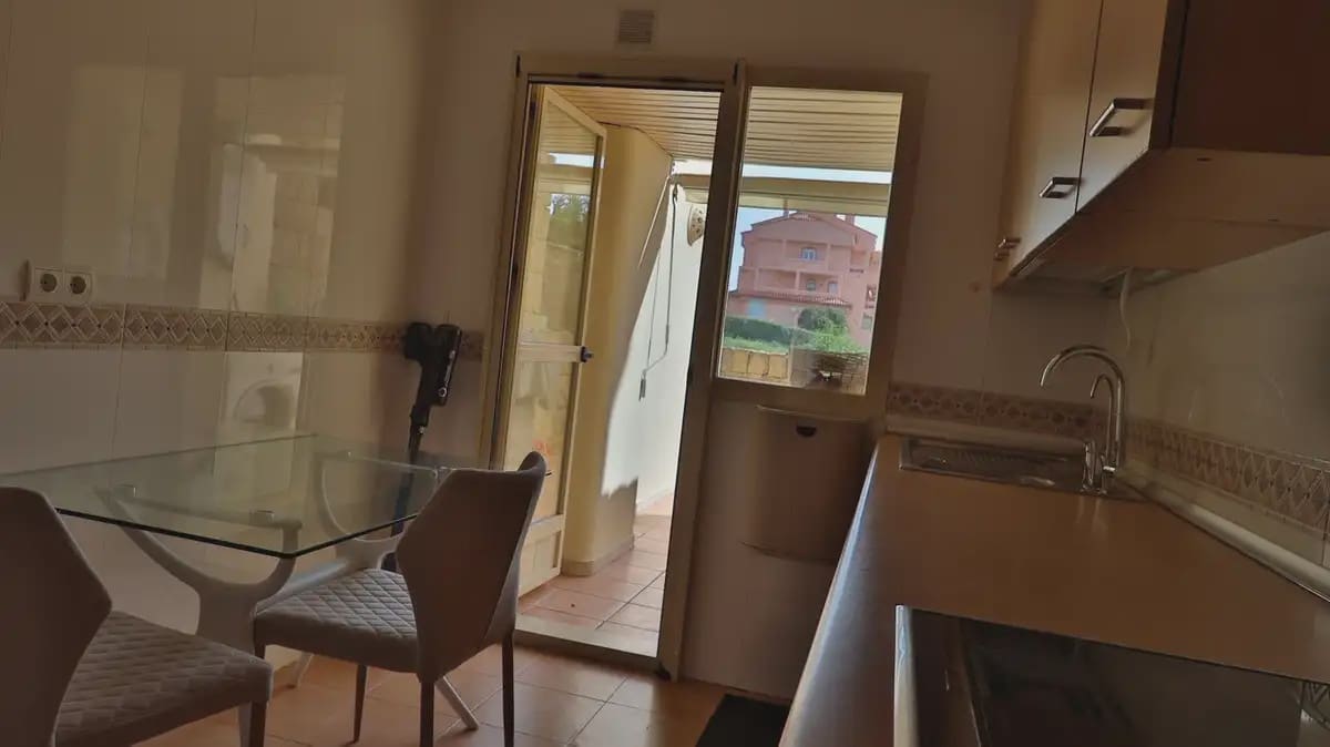 2 soverom Leilighet til salgs i Mijas med svømmebasseng garasje - € 450 000 (Ref: 9770104)