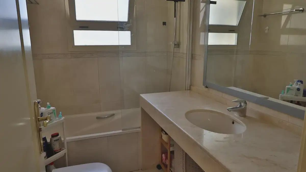 2 soverom Leilighet til salgs i Mijas med svømmebasseng garasje - € 450 000 (Ref: 9770104)