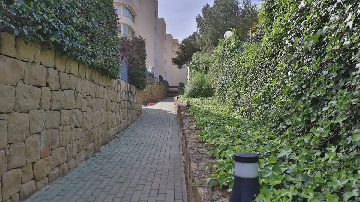 2 soverom Leilighet til salgs i Mijas med svømmebasseng garasje - € 450 000 (Ref: 9770104)