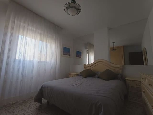 4 soverom Leilighet til salgs i Centro ciudad, Fuengirola med garasje - € 295 000 (Ref: 9770105)