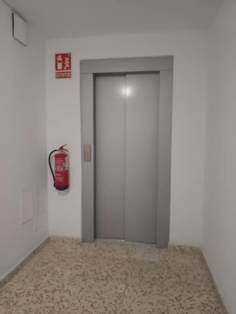 4 bedroom Apartment for sale in Fuengirola with garage - € 295,000 (Ref: 9770105)