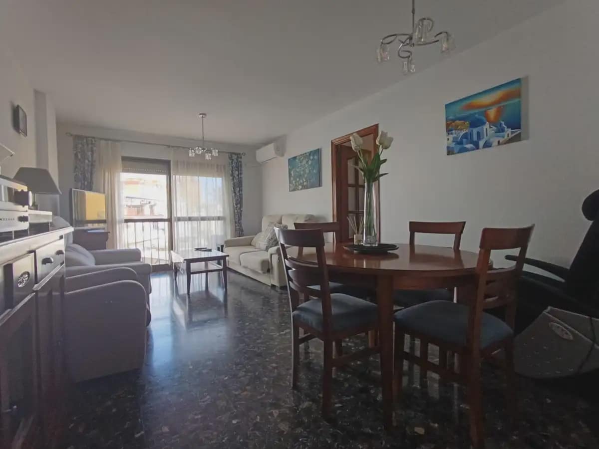 4 bedroom Apartment for sale in Fuengirola with garage - € 295,000 (Ref: 9770105)