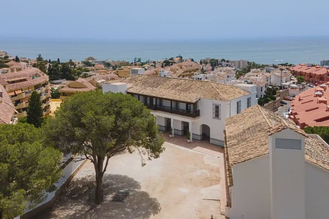 35 chambre Hôtel à vendre à Las Gaviotas  - Carvajal, Fuengirola - 5 950 000 € (Ref: 9770106)