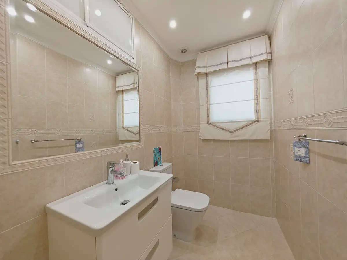 5 bedroom Semi-detached Villa for sale in Benalmadena with pool garage - € 897,000 (Ref: 9770850)