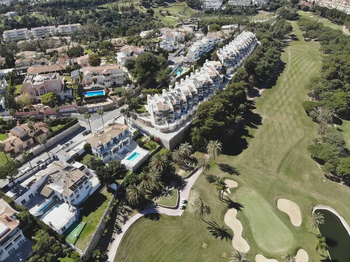 5 bedroom Semi-detached Villa for sale in Benalmadena with pool garage - € 897,000 (Ref: 9770850)