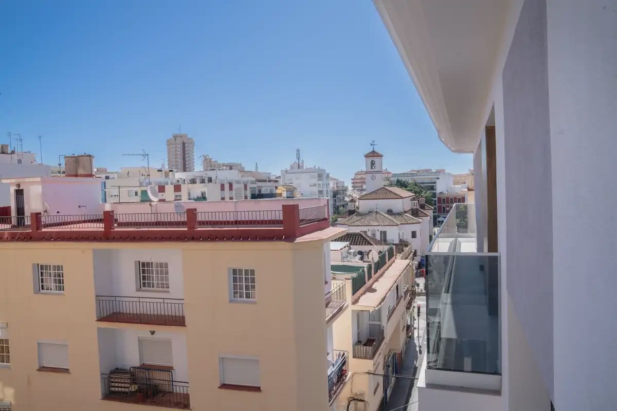 1 makuuhuone Huoneisto myytävänä paikassa Fuengirola - 339 000 € (Ref: 9773363)