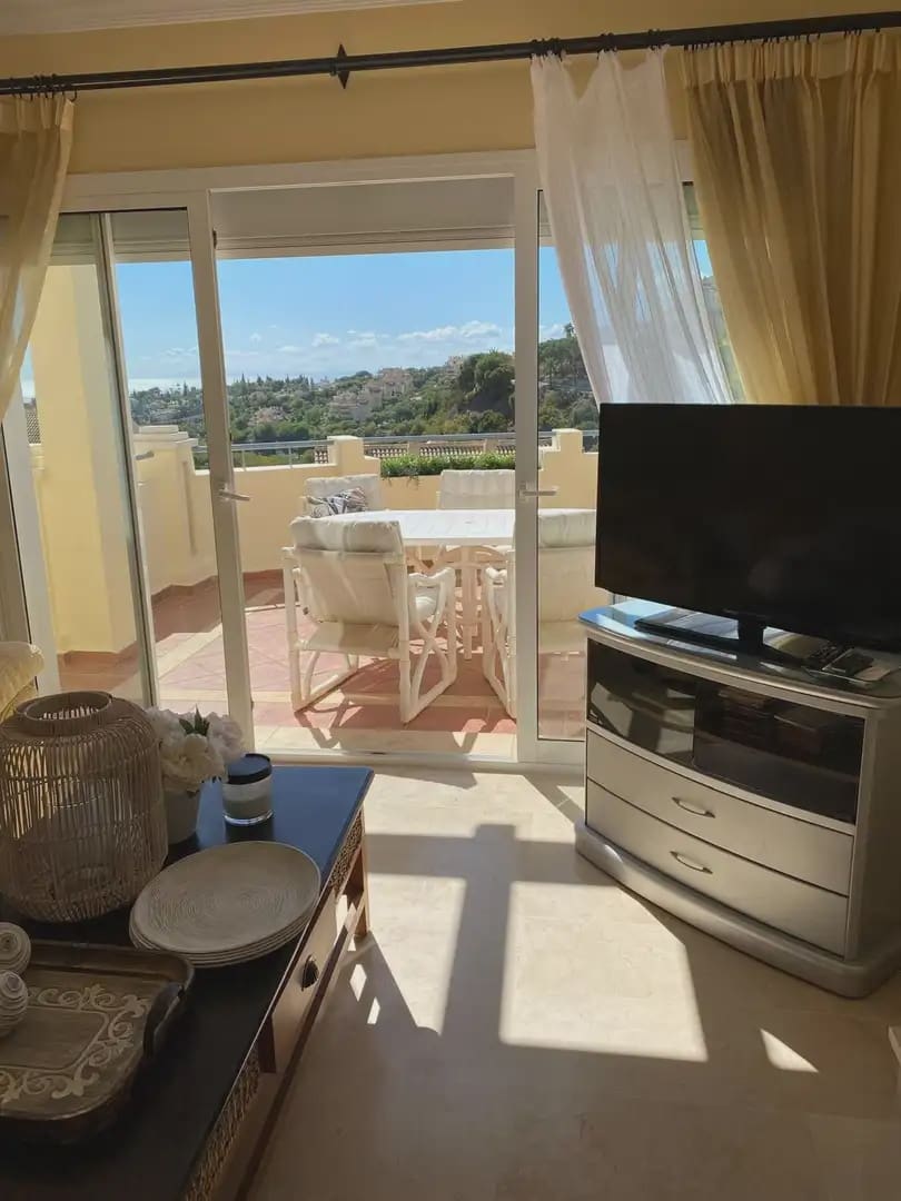 2 soverom Penthouse til salgs i Marbella med svømmebasseng garasje - € 595 000 (Ref: 9782868)