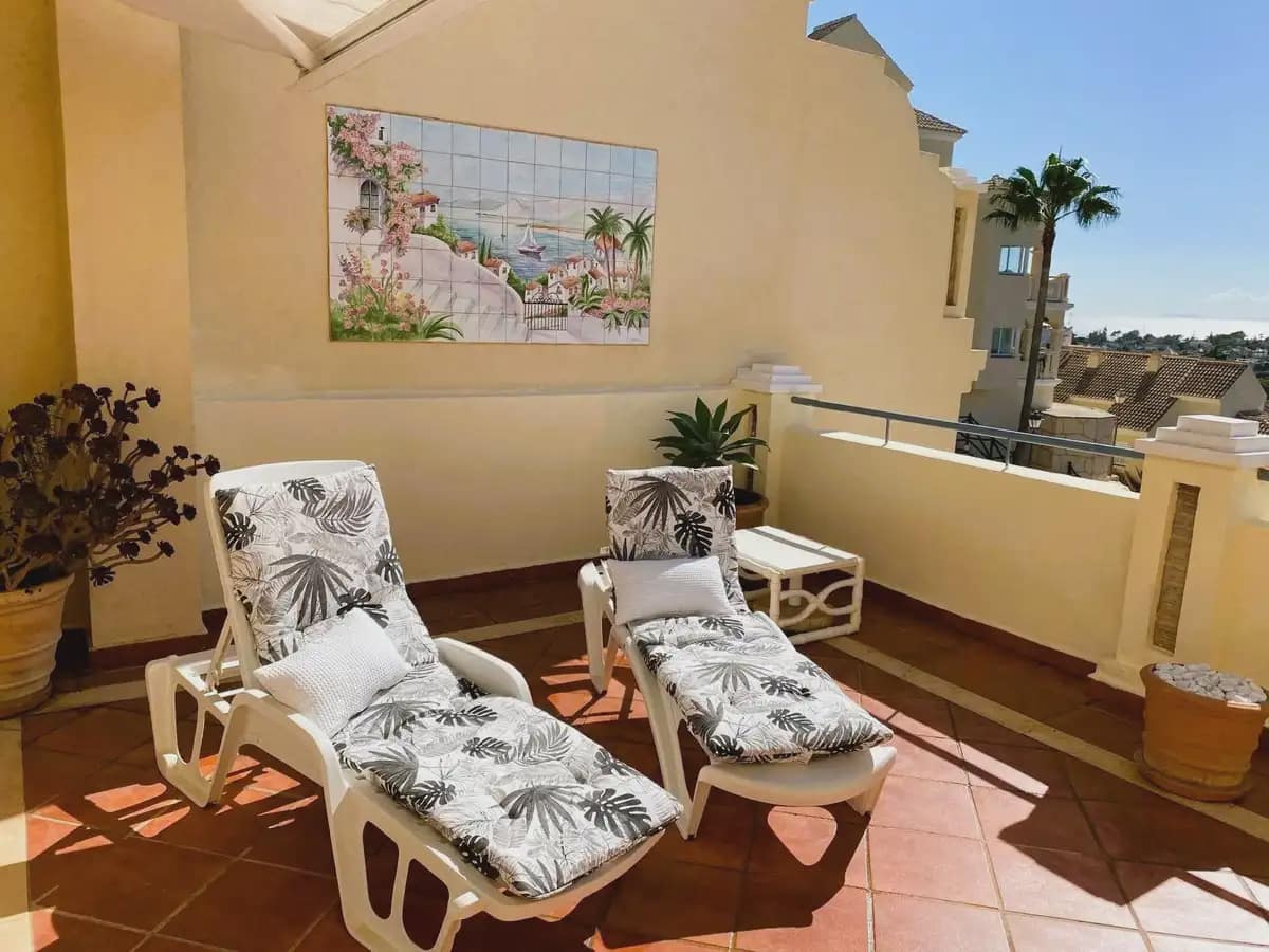 2 soverom Penthouse til salgs i Marbella med svømmebasseng garasje - € 595 000 (Ref: 9782868)