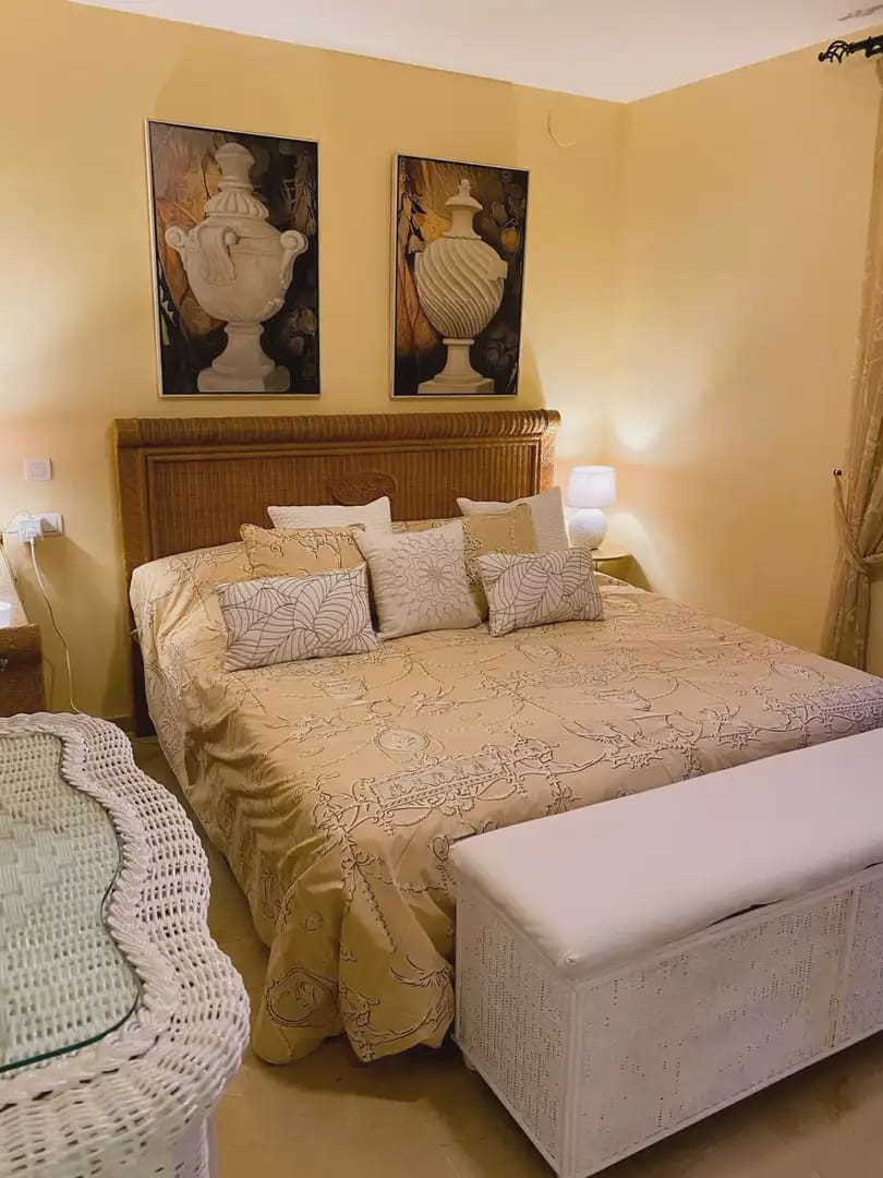 2 soverom Penthouse til salgs i Marbella med svømmebasseng garasje - € 595 000 (Ref: 9782868)