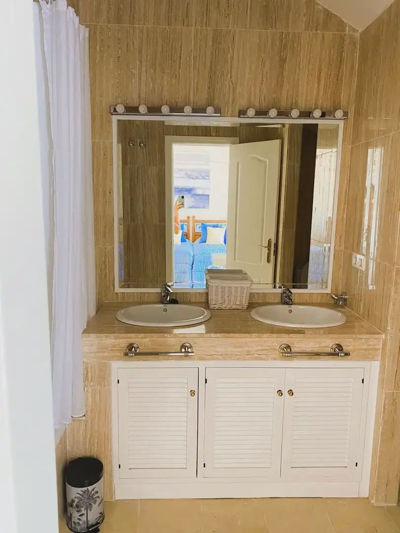 2 soverom Penthouse til salgs i Marbella med svømmebasseng garasje - € 595 000 (Ref: 9782868)