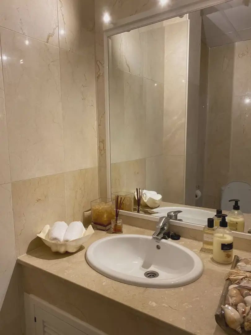 2 soverom Penthouse til salgs i Marbella med svømmebasseng garasje - € 595 000 (Ref: 9782868)