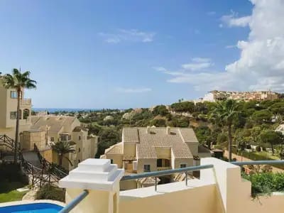 2 sovrum Takvåning till salu i Elviria, Marbella med pool garage - 550 000 € (Ref: 9782868)