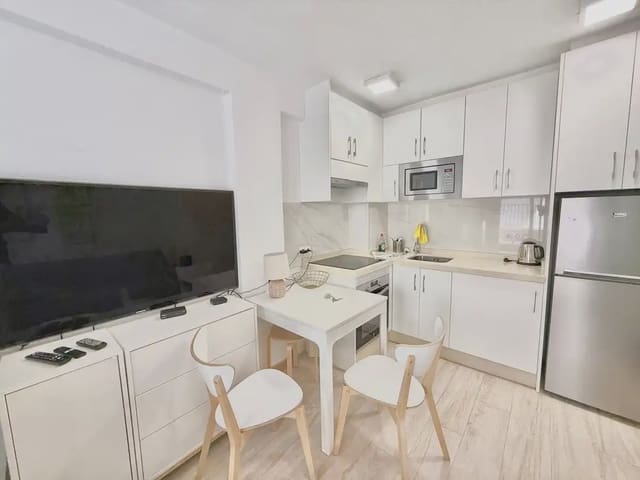 Studio na sprzedaż w Centro ciudad, Fuengirola - 189 900 € (Ref: 9782869)