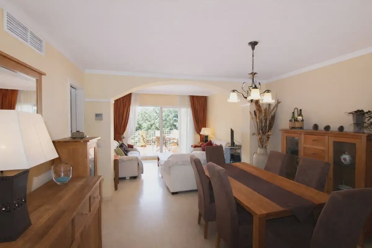 2 chambre Appartement à vendre à Marbella avec piscine garage - 460 000 € (Ref: 9782870)