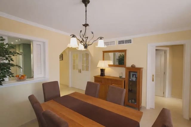 2 chambre Appartement à vendre à Elviria, Marbella avec piscine garage - 460 000 € (Ref: 9782870)