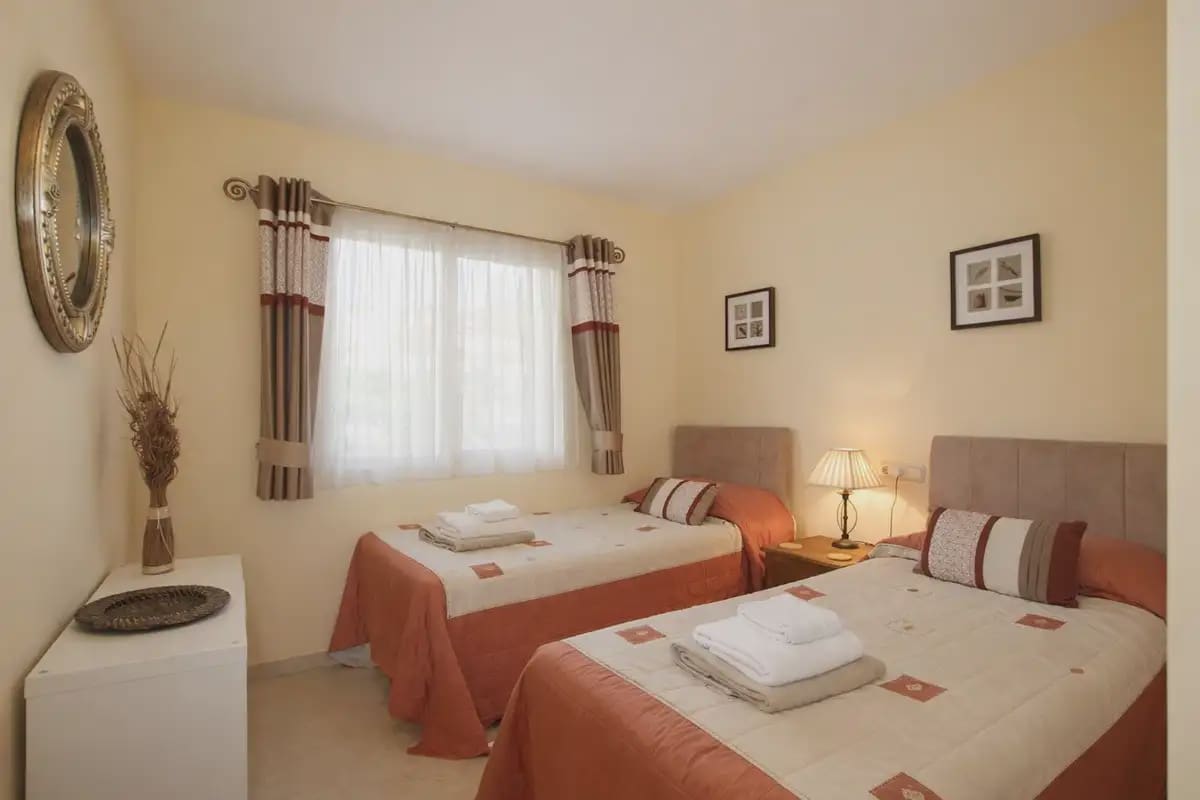 2 chambre Appartement à vendre à Marbella avec piscine garage - 460 000 € (Ref: 9782870)