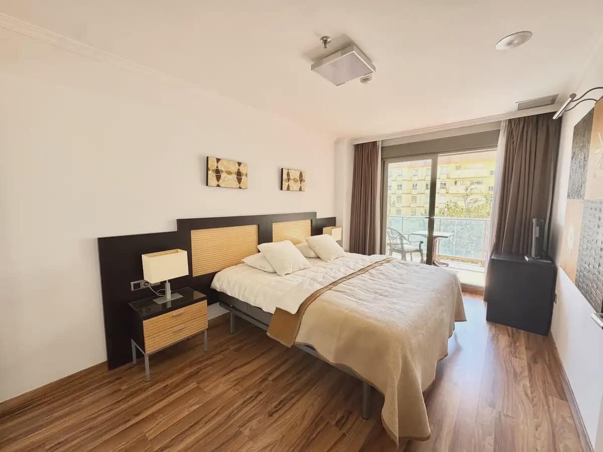 1 soverom Strandleiligheter til salgs i Benalmadena med svømmebasseng garasje - € 249 000 (Ref: 9782875)