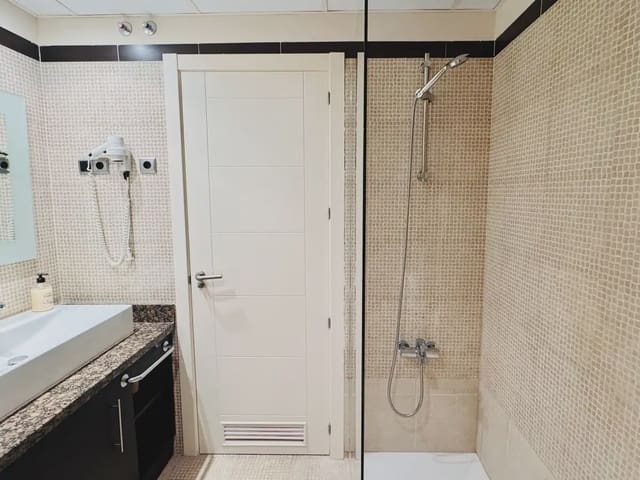 1 soverom Strandleiligheter til salgs i Parque de la Paloma, Benalmádena med svømmebasseng garasje - € 249 000 (Ref: 9782875)