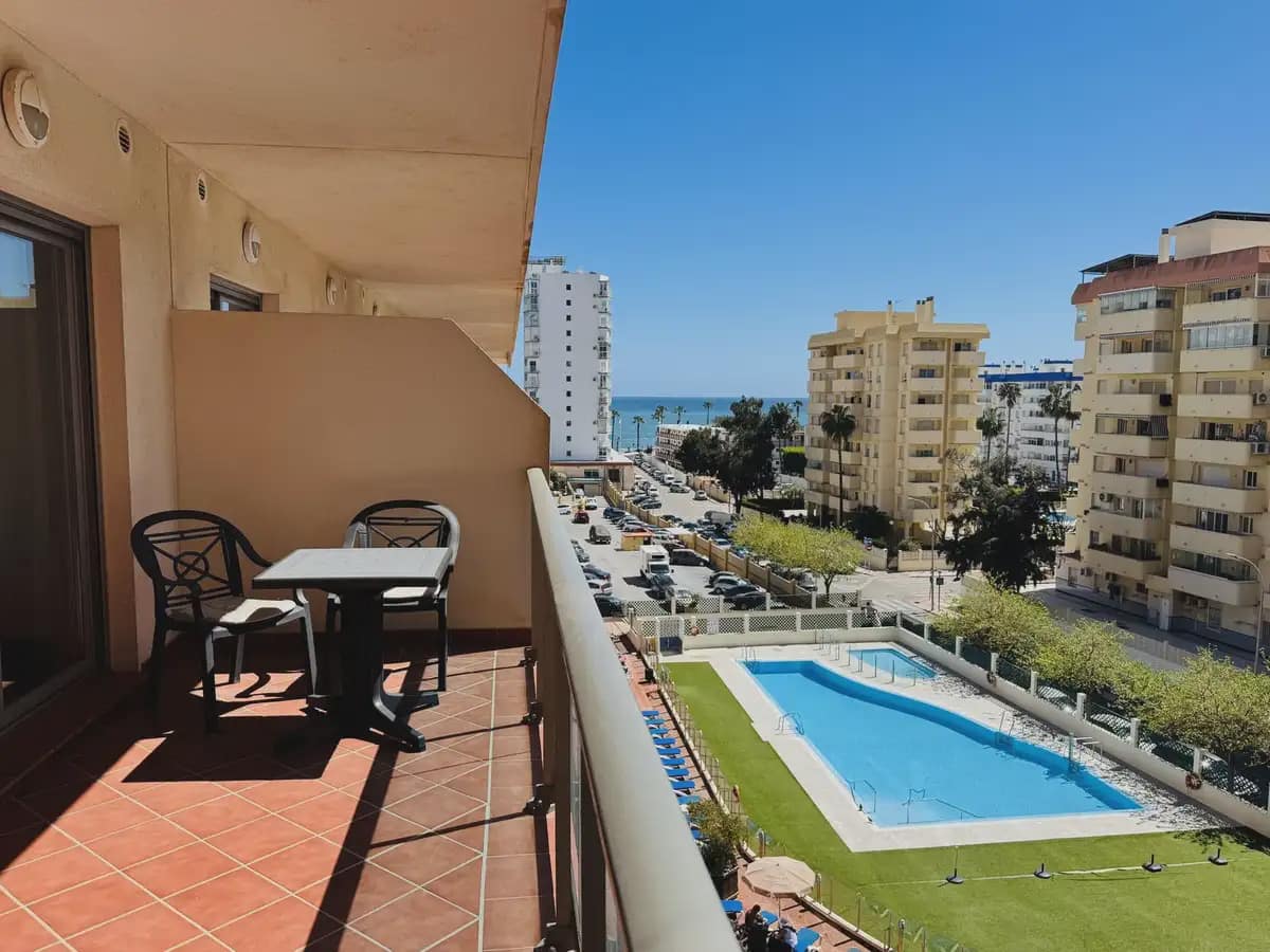 1 soverom Strandleiligheter til salgs i Benalmadena med svømmebasseng garasje - € 249 000 (Ref: 9782875)