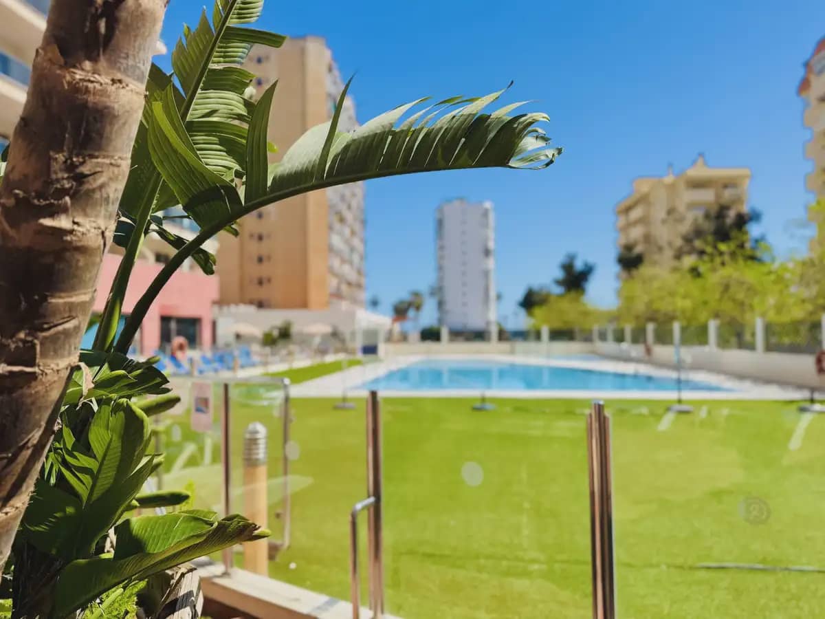 1 soverom Strandleiligheter til salgs i Benalmadena med svømmebasseng garasje - € 249 000 (Ref: 9782875)