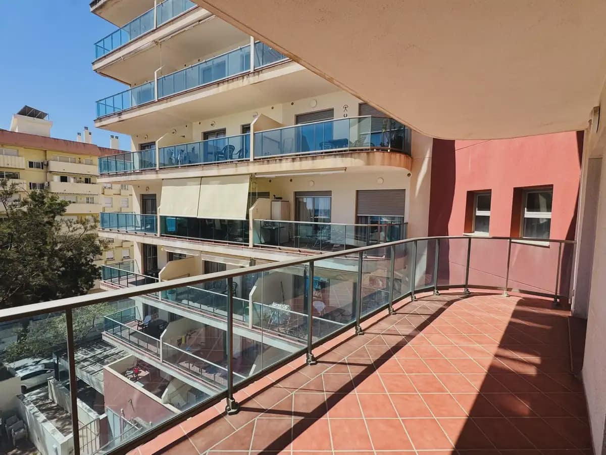1 soverom Strandleiligheter til salgs i Benalmadena med svømmebasseng garasje - € 249 000 (Ref: 9782875)