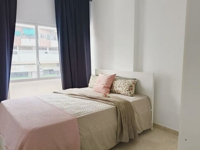 1 sovrum Lägenhet till salu i Torremolinos - 212 000 € (Ref: 9782877)