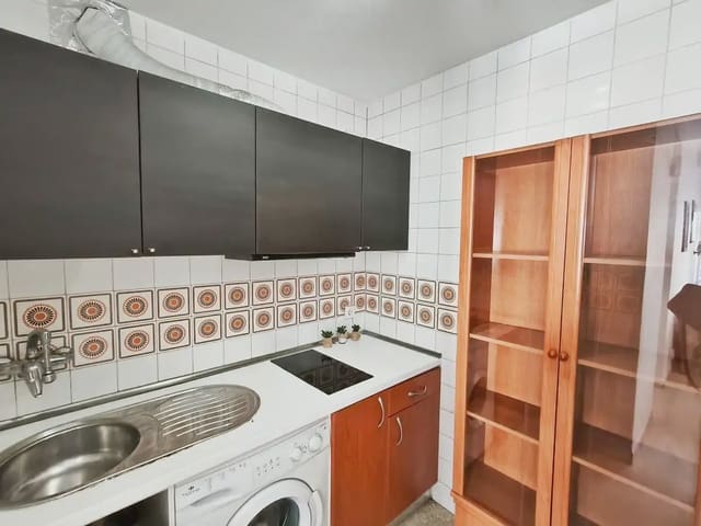 1 sovrum Lägenhet till salu i Torremolinos - 212 000 € (Ref: 9782877)