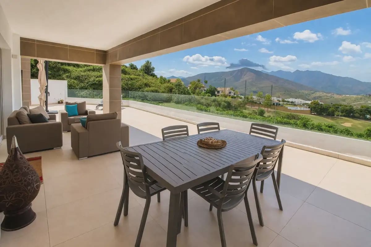 3 soverom Leilighet til salgs i Mijas med svømmebasseng garasje - € 595 000 (Ref: 9782881)