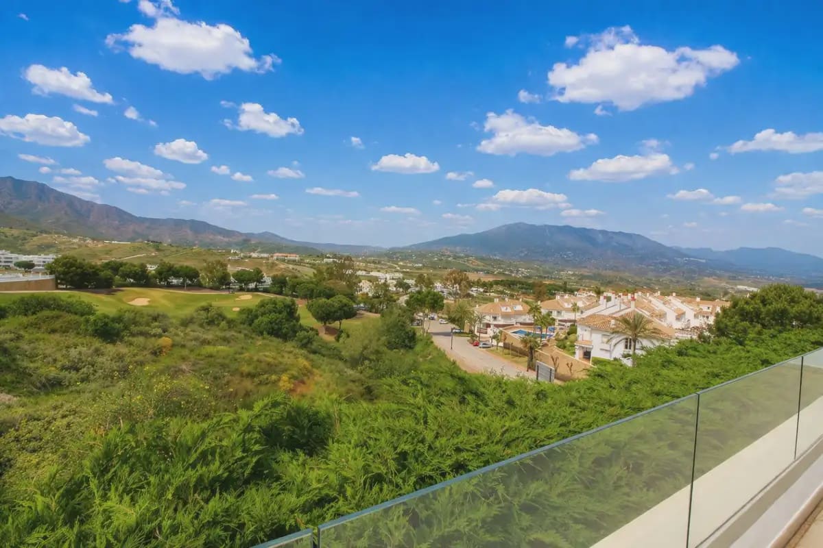 3 soverom Leilighet til salgs i Mijas med svømmebasseng garasje - € 595 000 (Ref: 9782881)