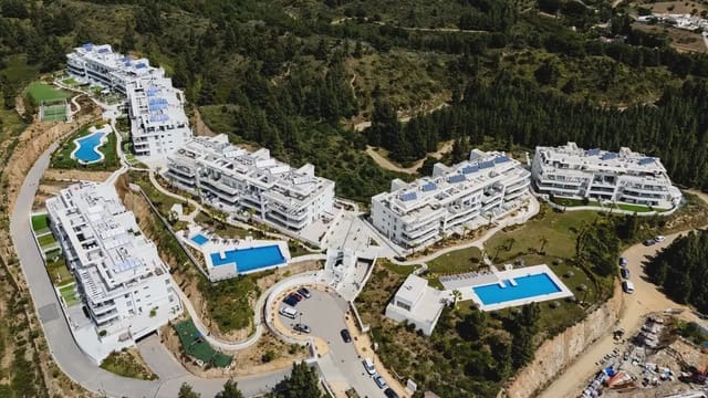 2 chambre Appartement à vendre à El Faro de Calaburra - Chaparral, Mijas avec piscine garage - 475 000 € (Ref: 9782883)