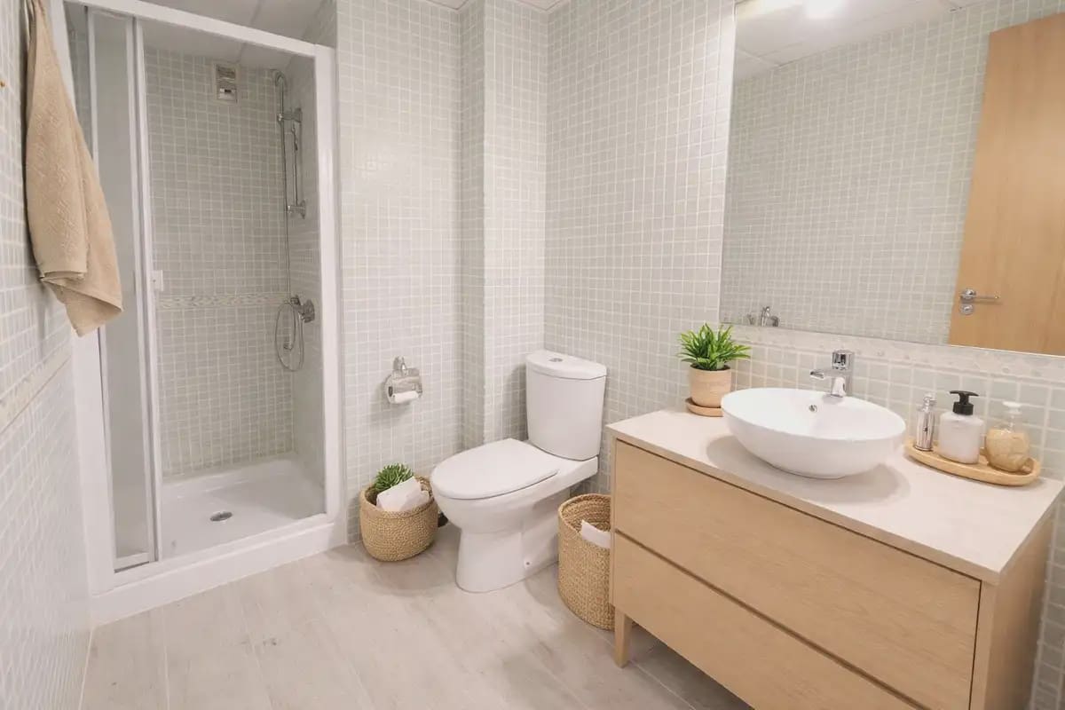 3 sypialnia Apartament na sprzedaż w Benalmadena z basenem garażem - 548 000 € (Ref: 9782884)