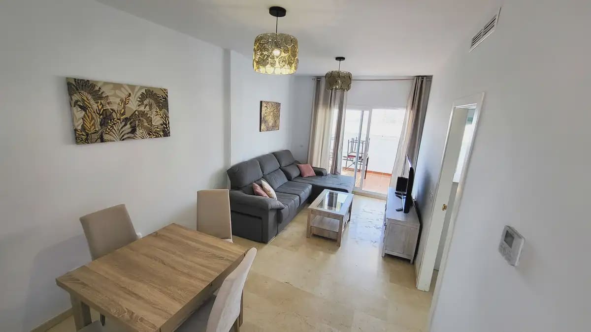 2 bedroom Apartment for sale in Benalmadena with pool garage - € 325,000 (Ref: 9782887)
