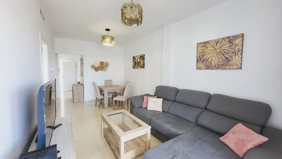 2 bedroom Apartment for sale in Benalmadena with pool garage - € 325,000 (Ref: 9782887)