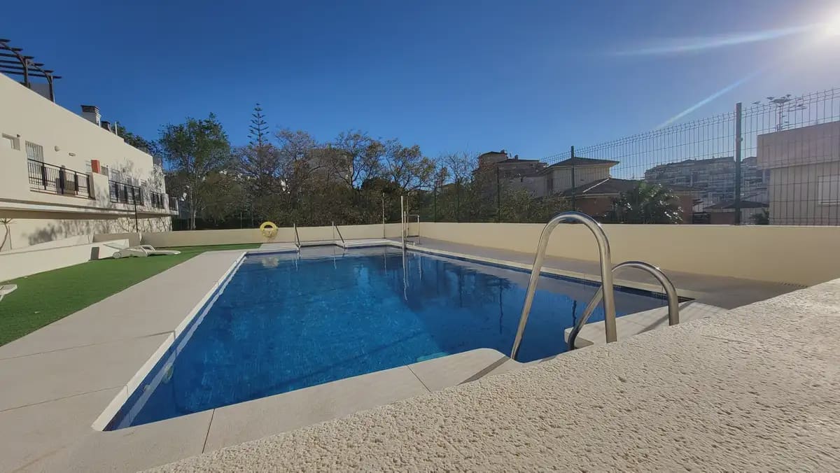 2 bedroom Apartment for sale in Benalmadena with pool garage - € 325,000 (Ref: 9782887)