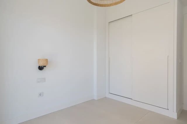2 sypialnia Apartament na sprzedaż w Centro ciudad, Fuengirola z basenem garażem - 615 000 € (Ref: 9782888)