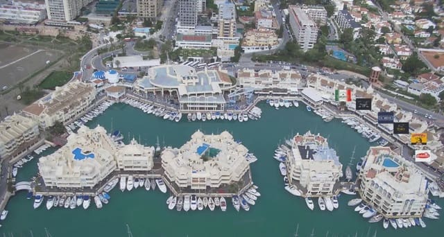 2 soveværelse Lejlighed til salg i Arroyo de la Miel, Benalmádena med swimmingpool - € 423.000 (Ref: 9798450)