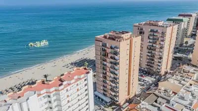 2 soverom Strandleiligheter til salgs i Centro ciudad, Fuengirola med garasje - € 279 000 (Ref: 9798454)
