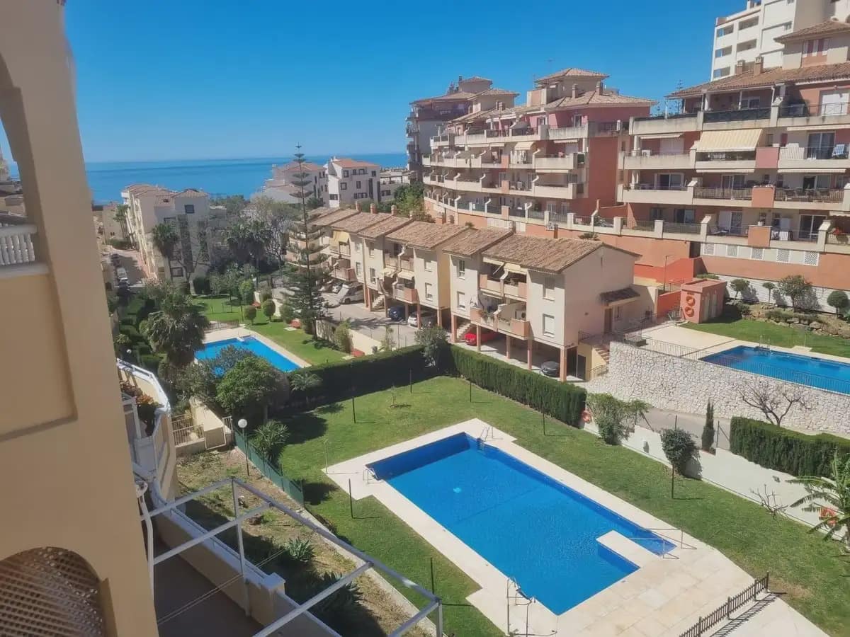 2 quarto Penthouse para venda em Benalmadena com piscina garagem - 375 000 € (Ref: 9798457)