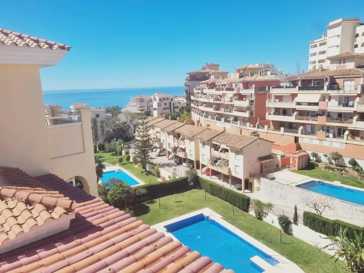 2 quarto Penthouse para venda em Benalmadena com piscina garagem - 375 000 € (Ref: 9798457)