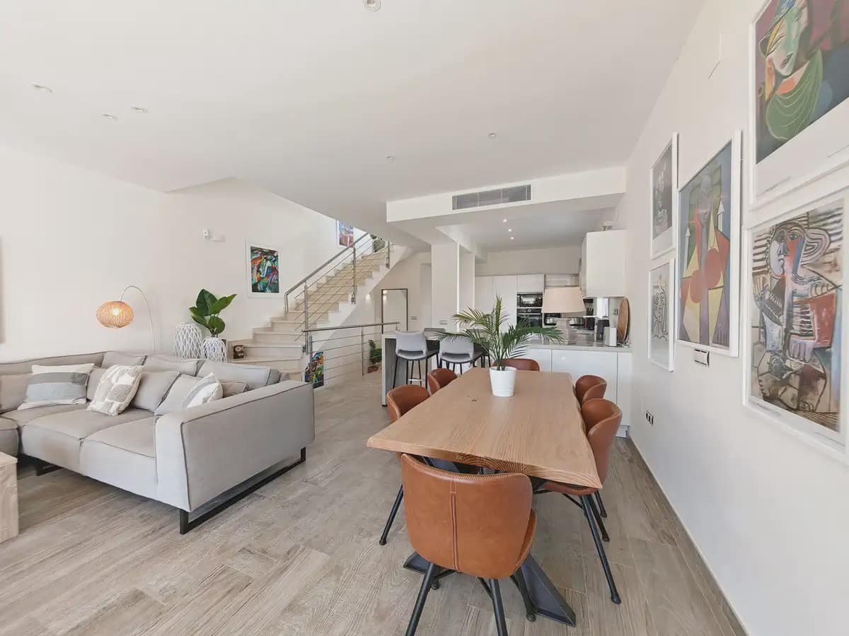 3 soveværelse Semi-Rækkehus til salg i Mijas med swimmingpool garage - € 900.000 (Ref: 9798459)