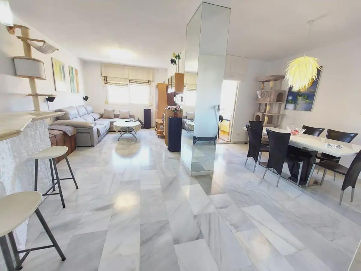 2 bedroom Apartment for sale in Torremolinos - € 375,000 (Ref: 9798460)