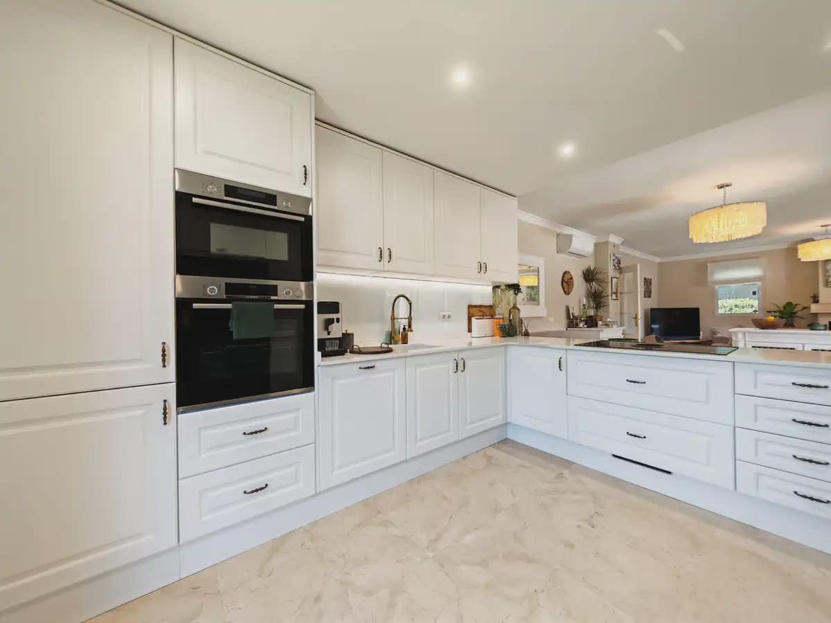 4 chambre Villa/Maison à vendre à Mijas avec piscine - 1 150 000 € (Ref: 9798461)